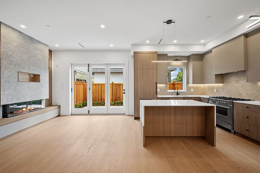 2- 2547 E 2nd Avenue Vancouver, BC - 18
