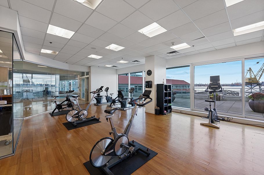 609 185 Victory Ship Way North Vancouver, BC - 36