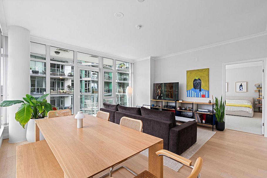 609 185 Victory Ship Way North Vancouver, BC - 3
