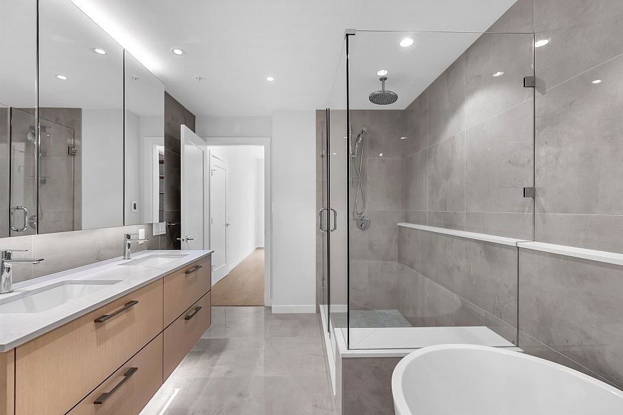 506 128 W 15th Street North Vancouver, BC - 17