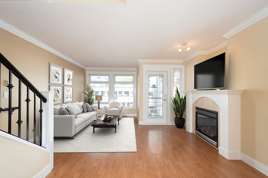 304 152 E 12th Street North Vancouver, BC - 10