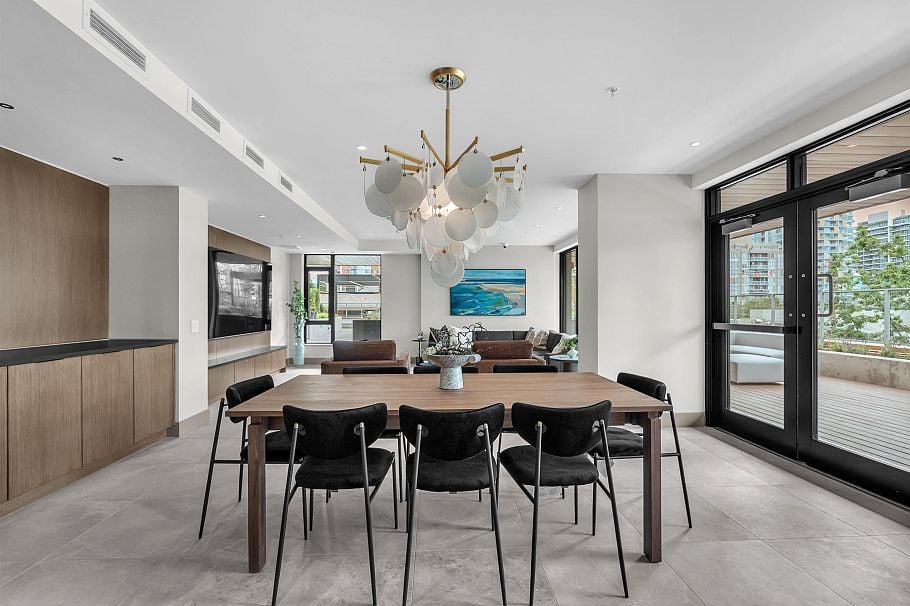 506 128 W 15th Street North Vancouver, BC - 33
