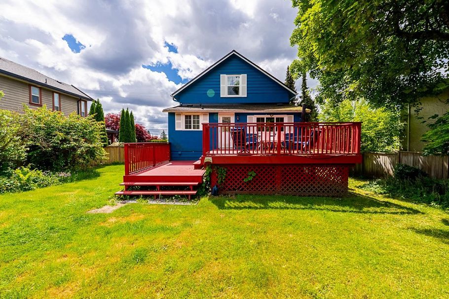 264 W Queens Road North Vancouver, BC - 33