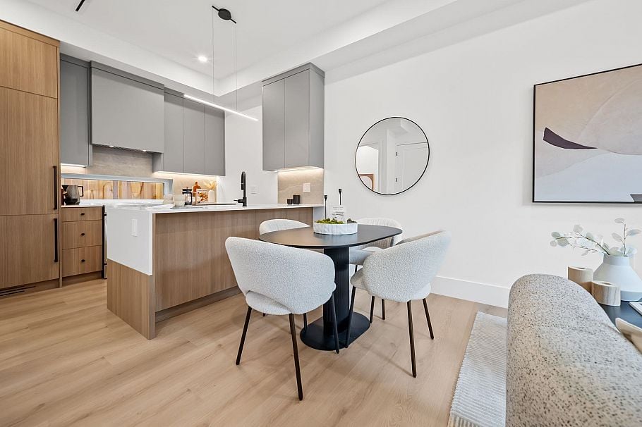 2545 E 2nd Avenue Vancouver, BC - 12