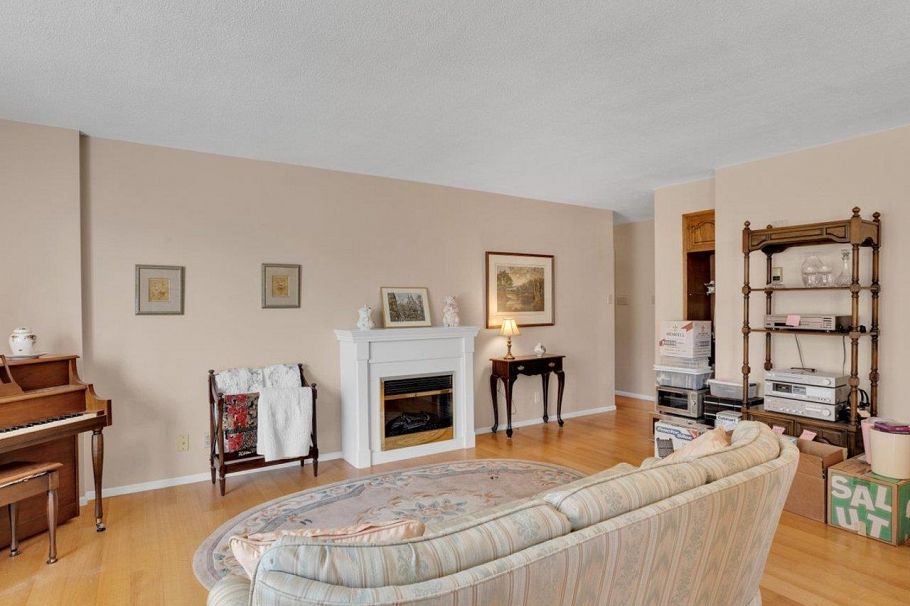 206 2140 Briar Avenue Vancouver, BC - 8