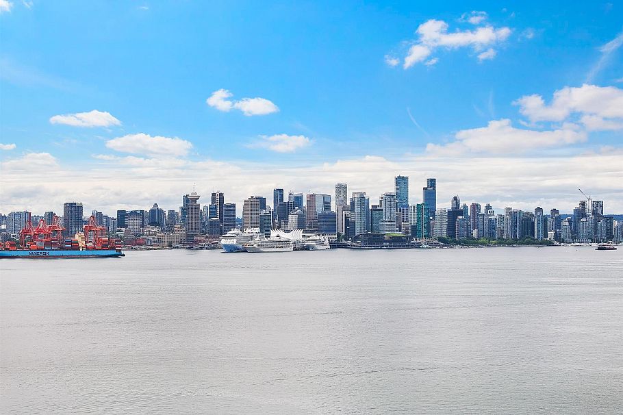 609 185 Victory Ship Way North Vancouver, BC - 18