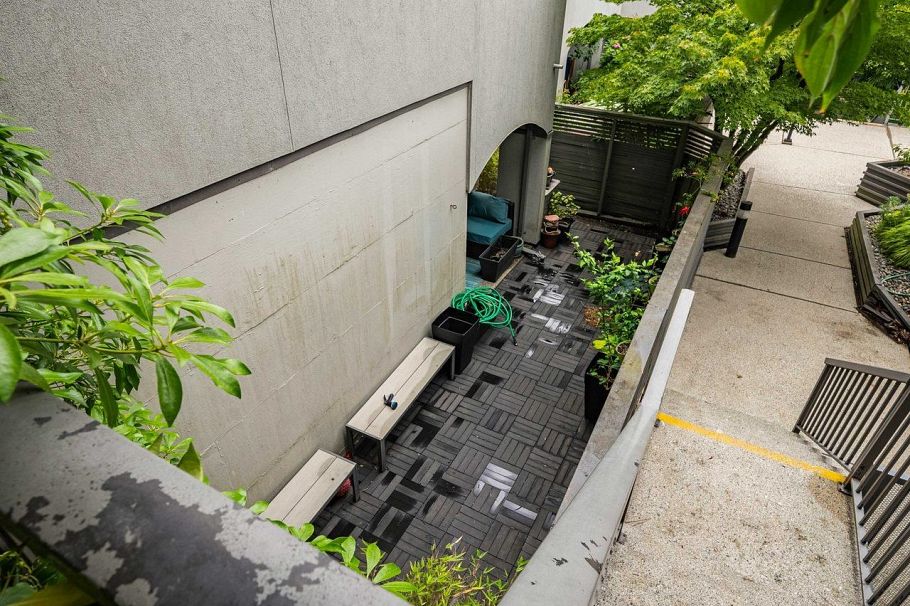 1330 W 7th Avenue Vancouver, BC - 25