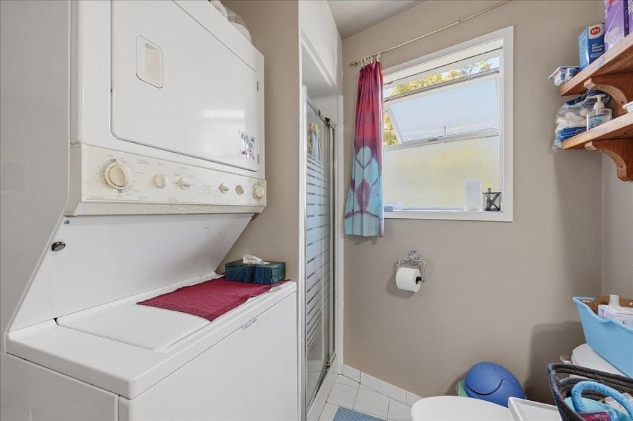 2095 E 31st Avenue Vancouver, BC - 20