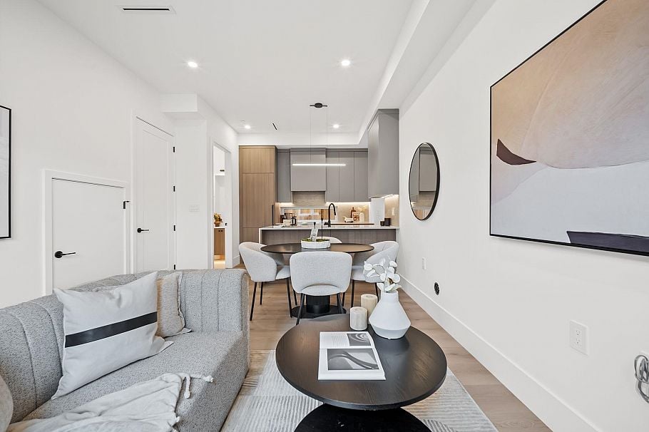 2545 E 2nd Avenue Vancouver, BC - 10
