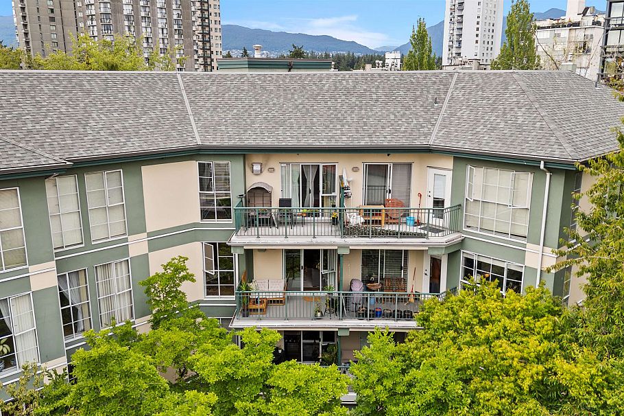 304 1928 Nelson Street Vancouver, BC - 30