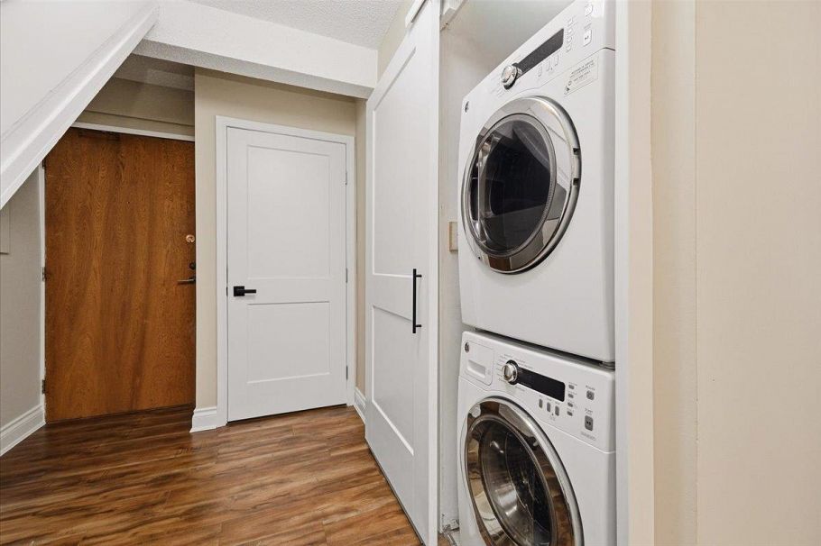 107 2455 York Avenue Vancouver, BC - 17