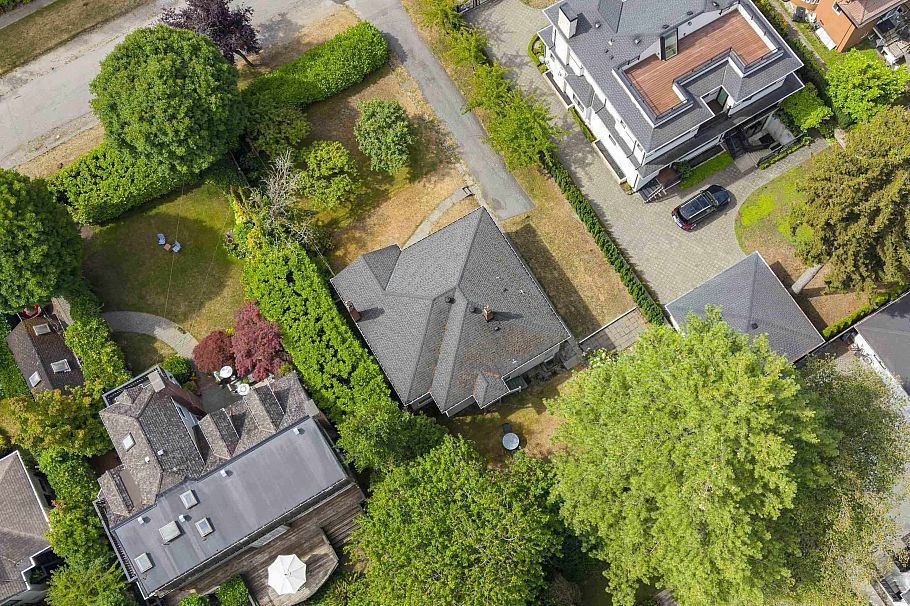 4691 W 5th Avenue Vancouver, BC - 28