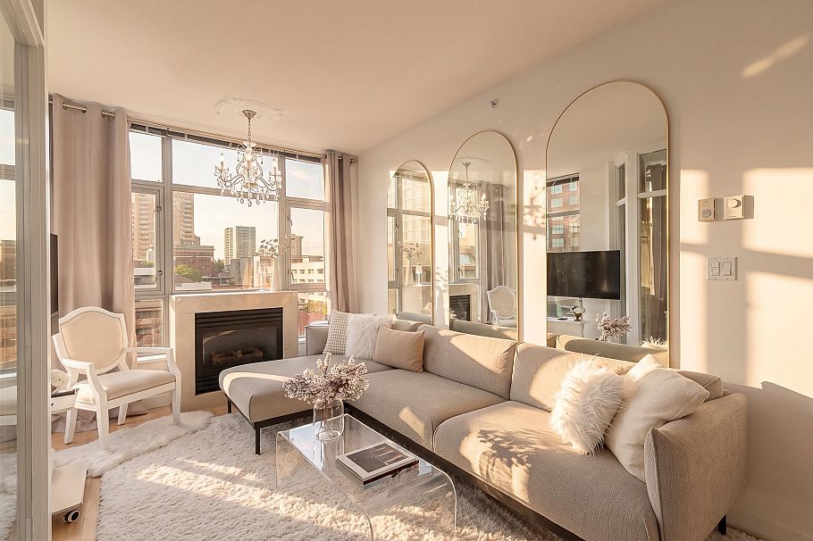 707 1050 Smithe Street Vancouver, BC - 2