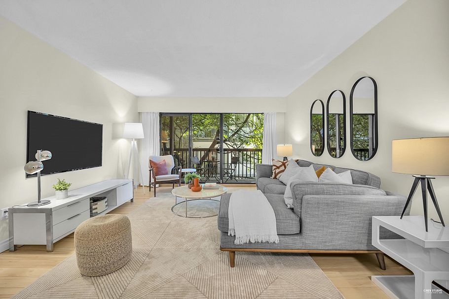 103 150 E 5th Street North Vancouver, BC - 2