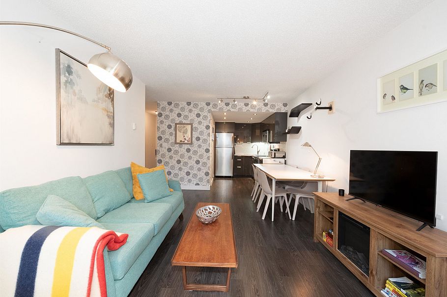 207 1990 W 6th Avenue Vancouver, BC - 10