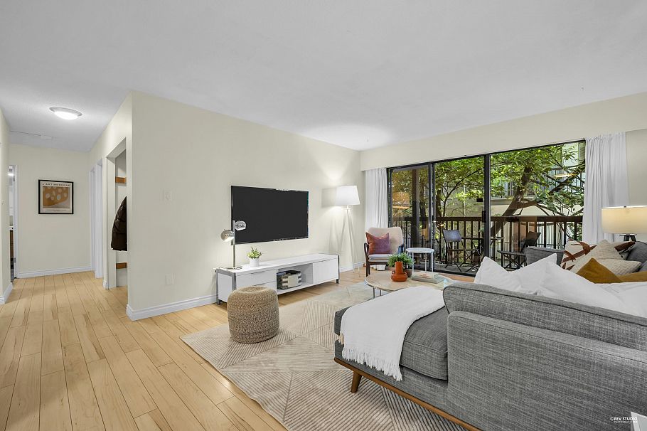103 150 E 5th Street North Vancouver, BC - 3