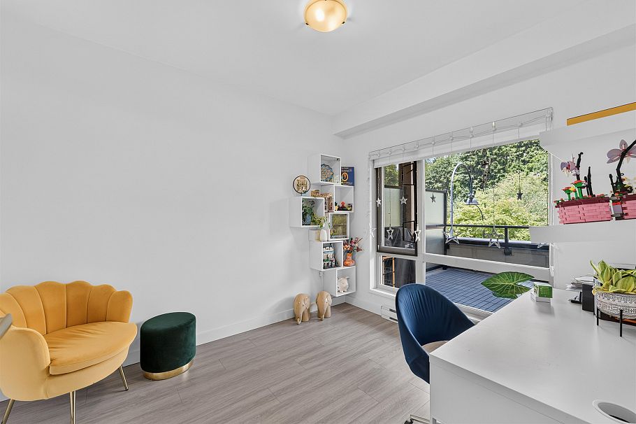 305 1177 Marine Drive North Vancouver, BC - 19