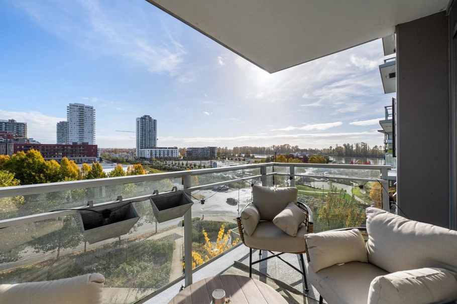 601 3281 E Kent Avenue North Vancouver, BC - 25
