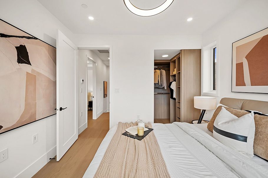 1- 2547 E 2nd Avenue Vancouver, BC - 23
