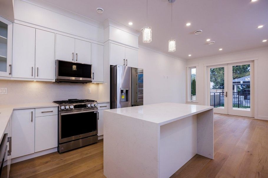 254 E 18th Street North Vancouver, BC - 14