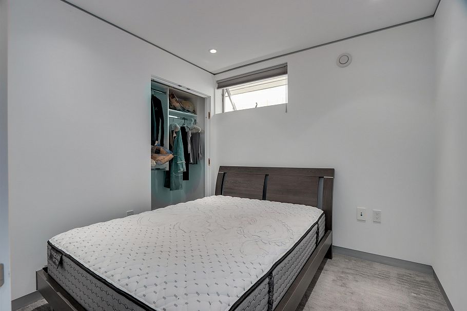 4368 W 15th Avenue Vancouver, BC - 23