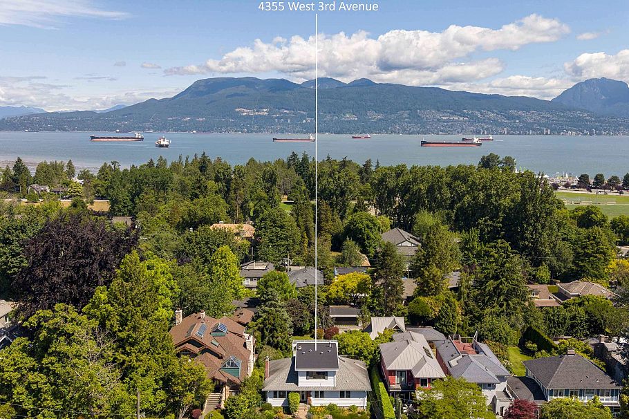 4355 W 3rd Avenue Vancouver, BC - 1