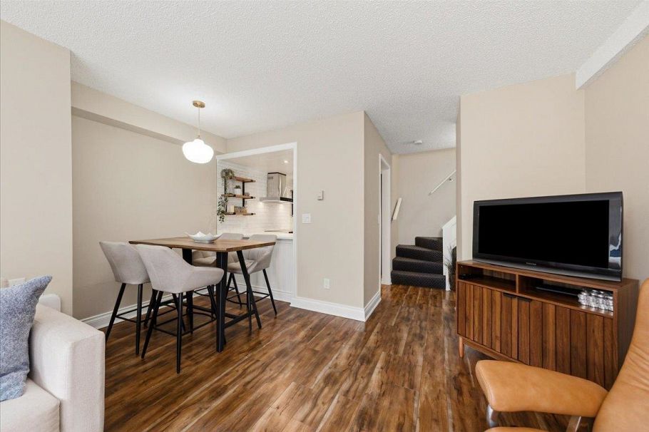 107 2455 York Avenue Vancouver, BC - 8