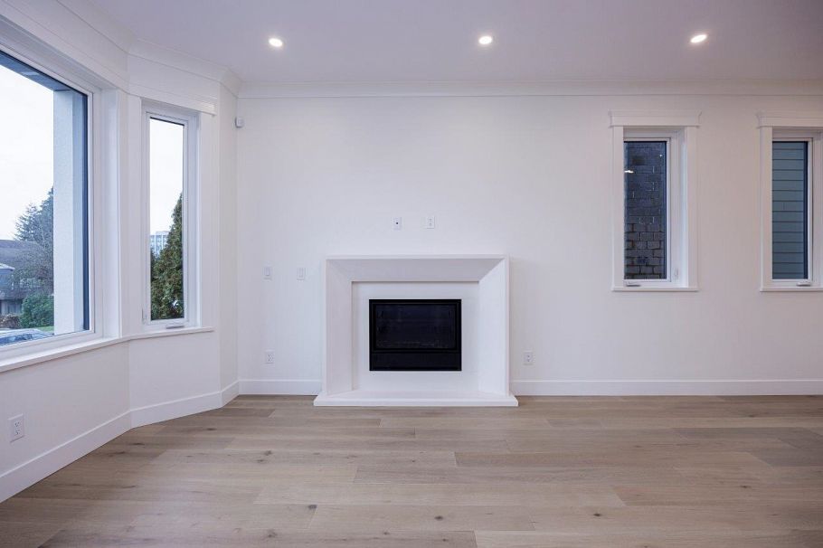 254 E 18th Street North Vancouver, BC - 9
