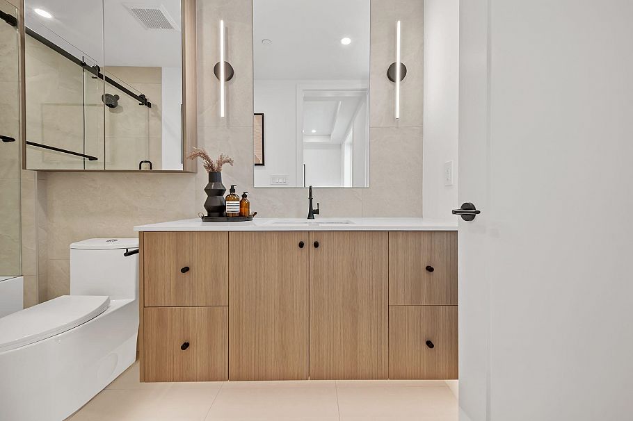 1- 2547 E 2nd Avenue Vancouver, BC - 27