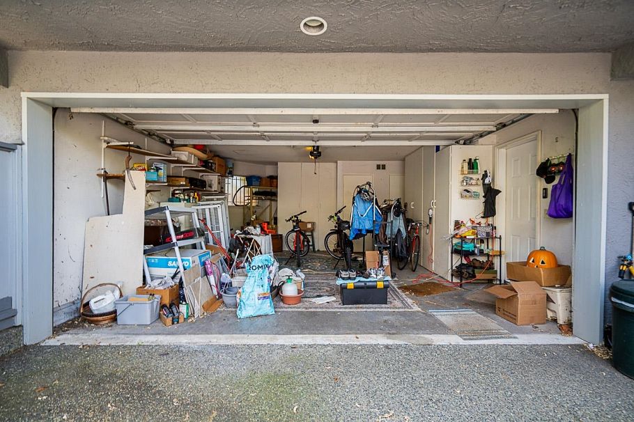 1416 Mahon Avenue North Vancouver, BC - 35