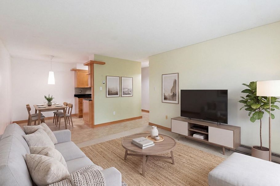 203 3680 W 7th Avenue Vancouver, BC - 3