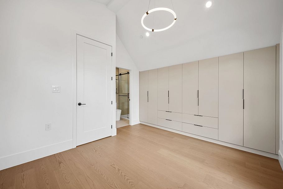 2- 2547 E 2nd Avenue Vancouver, BC - 36