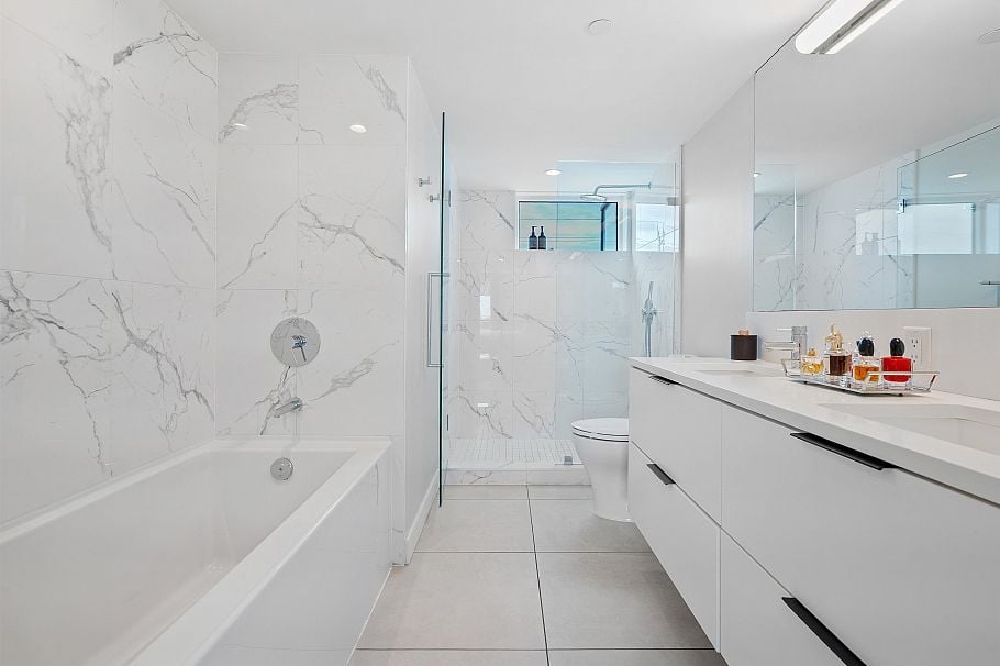 207 649 E 3 Street North Vancouver, BC - 27