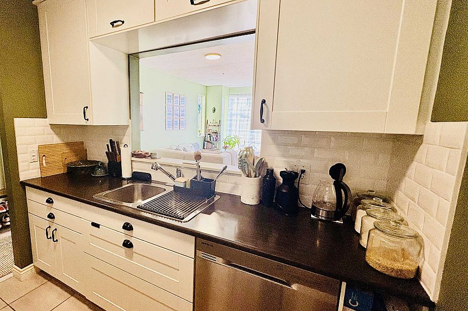315 630 Roche Point Drive North Vancouver, BC - 13