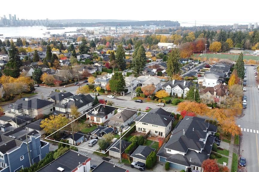1628 -1632 Mahon Avenue North Vancouver, BC - 3