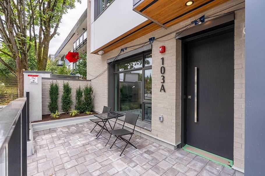 103A 433 E 3rd Street North Vancouver, BC - 20