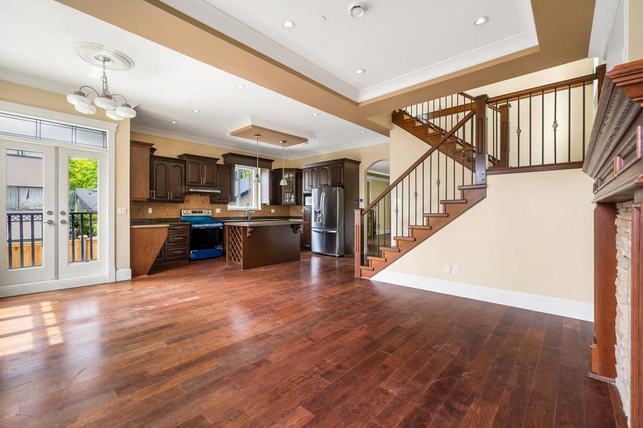 2088 W 42nd Avenue Vancouver, BC - 13