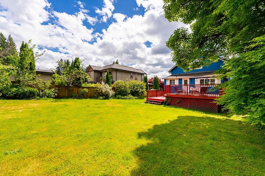 264 W Queens Road North Vancouver, BC - 32