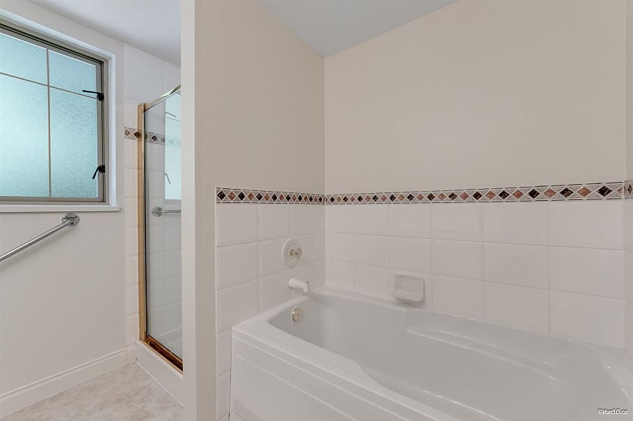 312 3658 Banff Court North Vancouver, BC - 17