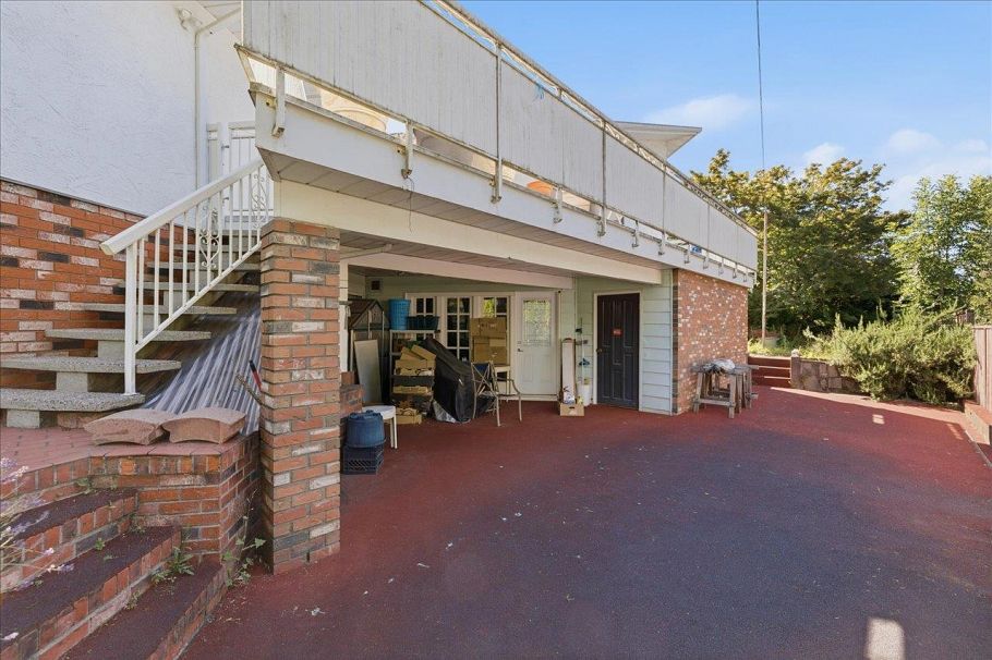 2095 E 31st Avenue Vancouver, BC - 27