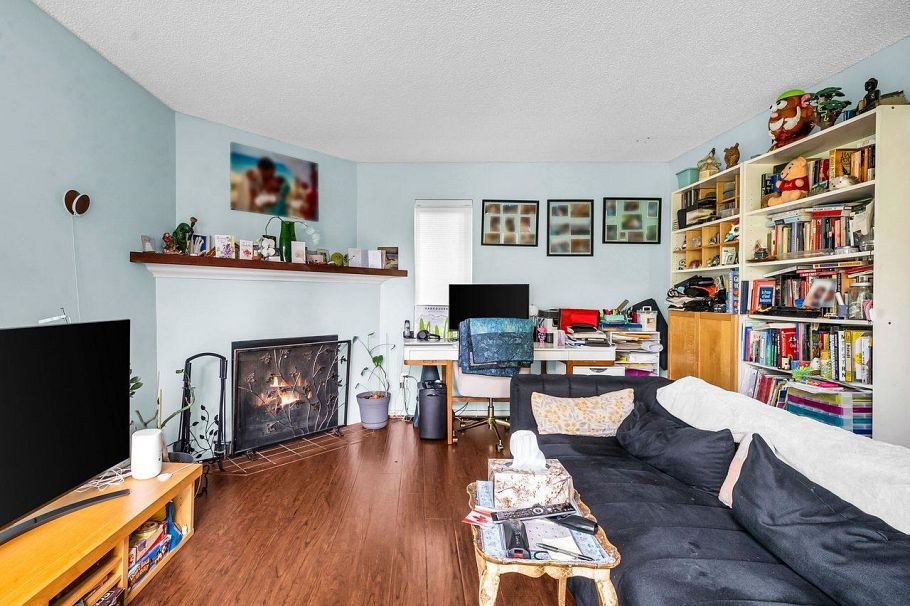 1330 W 7th Avenue Vancouver, BC - 20