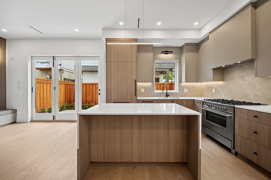 2- 2547 E 2nd Avenue Vancouver, BC - 10