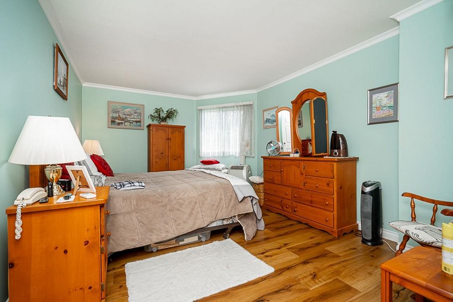 1416 Mahon Avenue North Vancouver, BC - 25