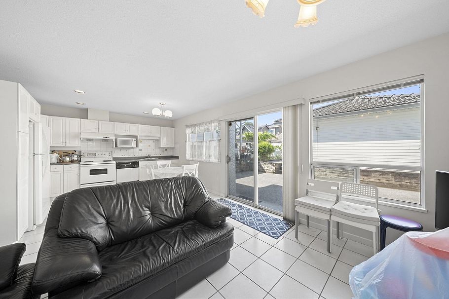 1855 E 53rd Avenue Vancouver, BC - 12