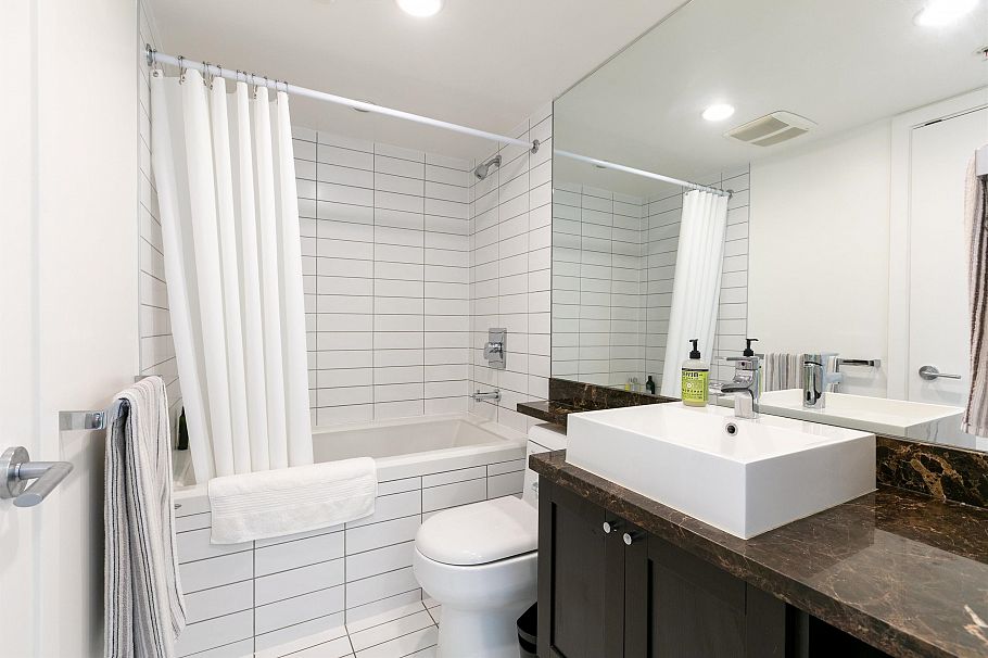 220 4818 Eldorado Mews Vancouver, BC - 11