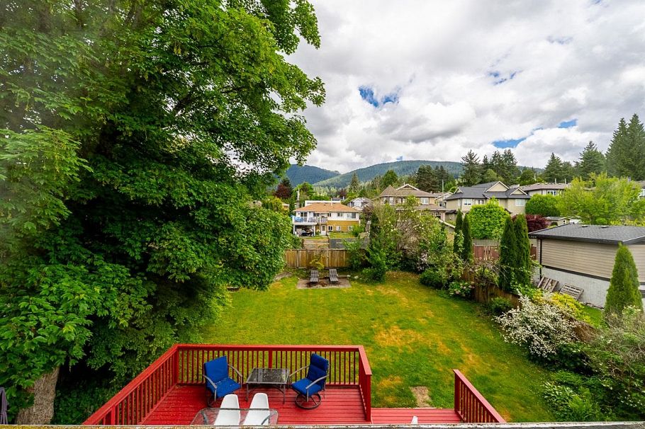 264 W Queens Road North Vancouver, BC - 19