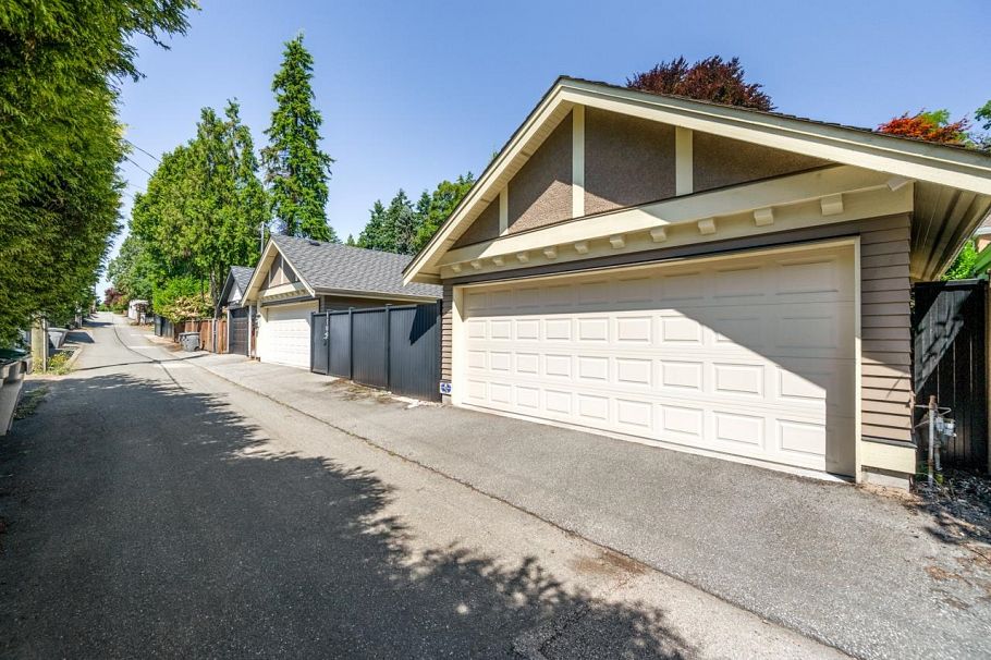 1168 W 37th Avenue Vancouver, BC - 31