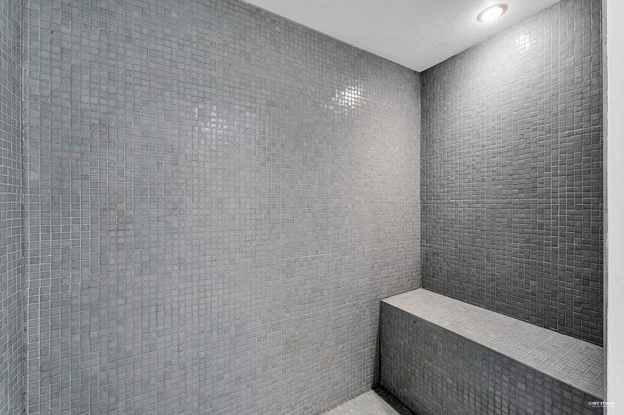2 850 W 8th Avenue Vancouver, BC - 19