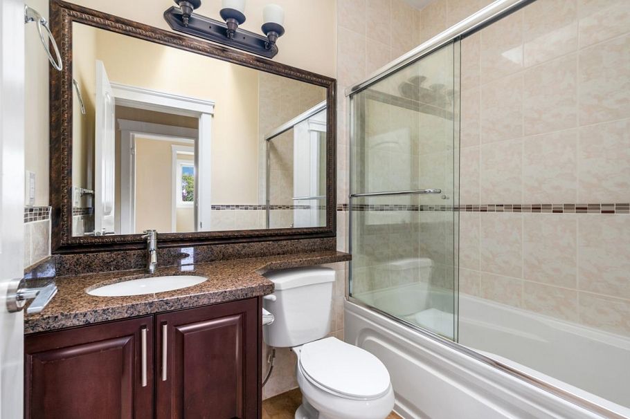 2088 W 42nd Avenue Vancouver, BC - 21
