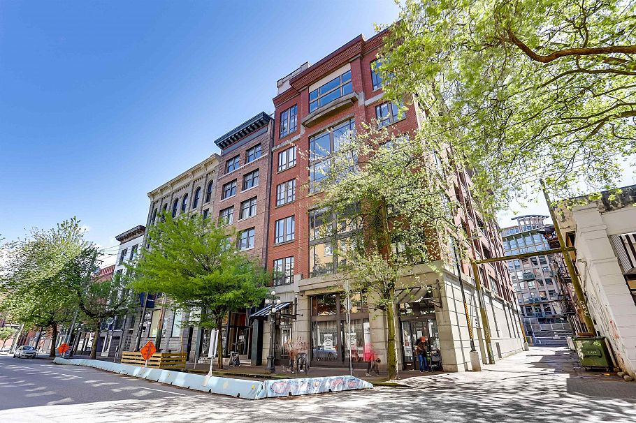501 28 Powell Street Vancouver, BC - 21